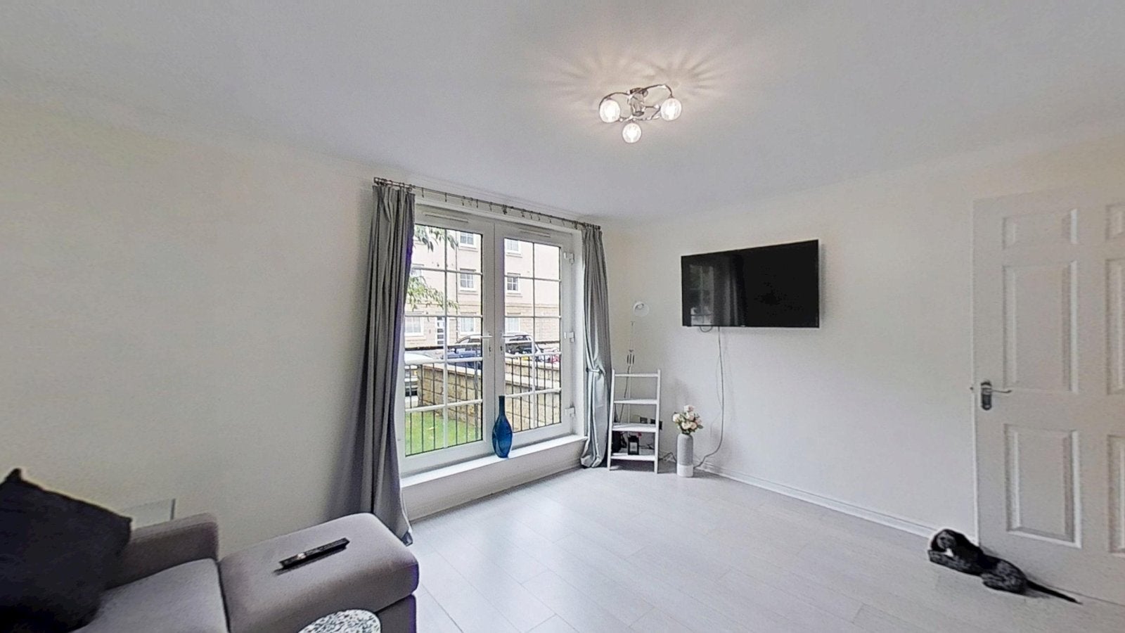 Flat Brunswick Road in City of Edinburgh