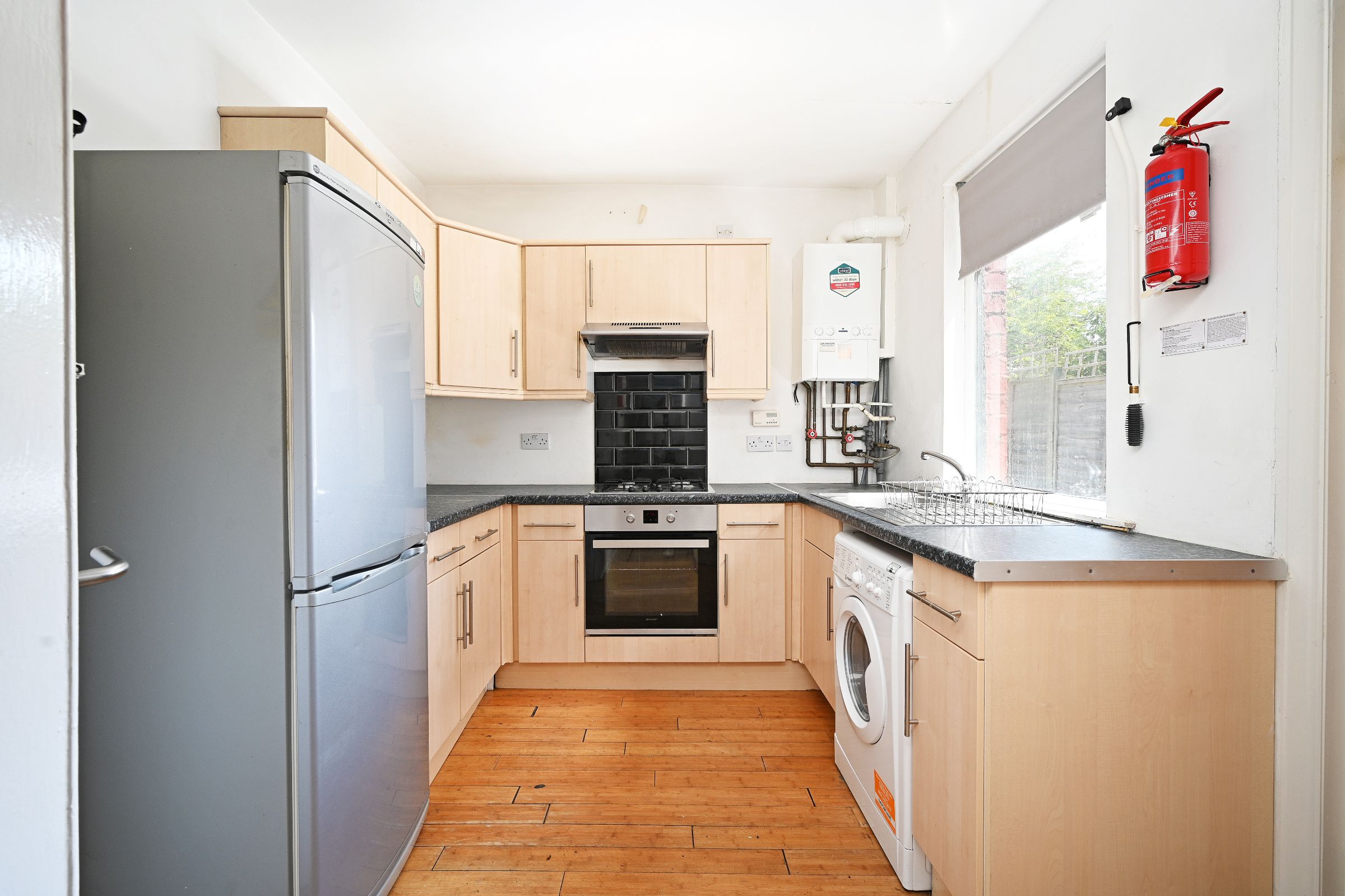 Room Wadbrough Road in Sheffield