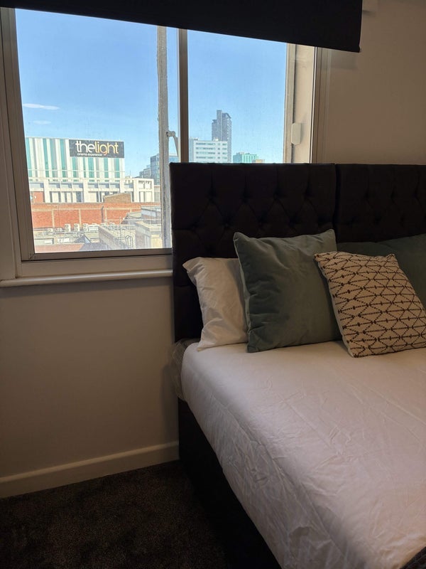 Room Surrey Street in Sheffield