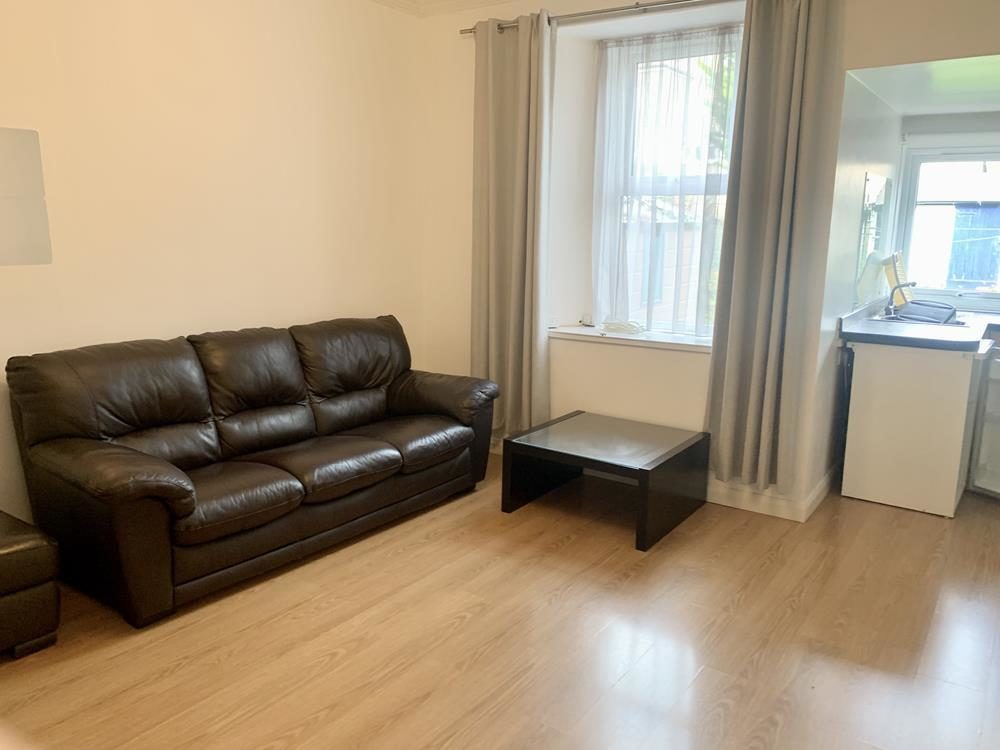 Flat Bon-Accord Street in Aberdeen City