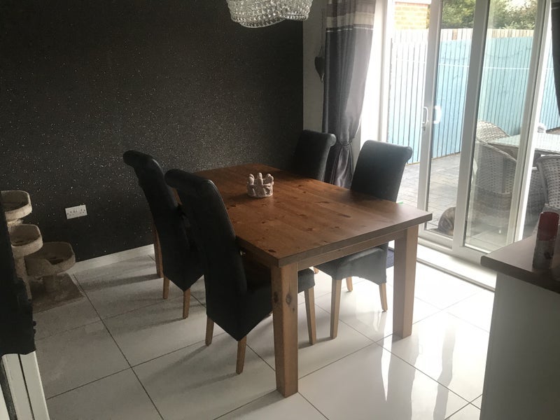 Room Wheatfield Road in Newcastle upon Tyne