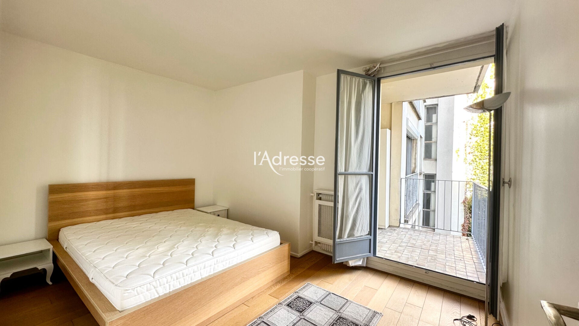 Flat Rue Sainte-Félicité in Paris