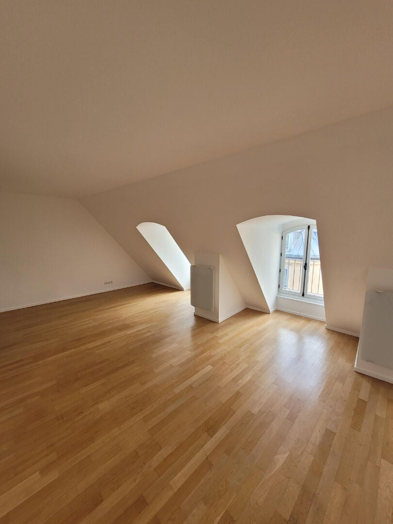Appartement Rue Saint-Lazare à Paris