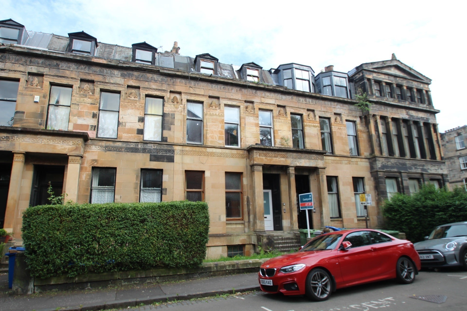Flat Oakfield Avenue in Glasgow