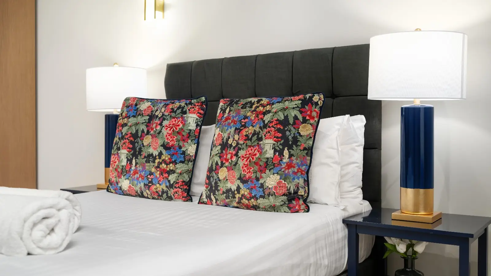 Flat Garrick Street in City of Westminster