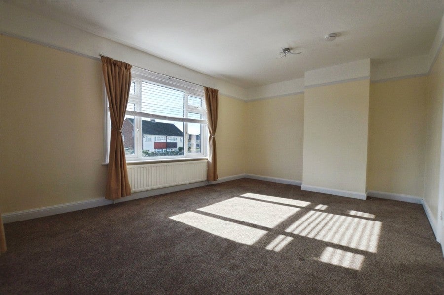 Flat Dunmow Road in Uttlesford