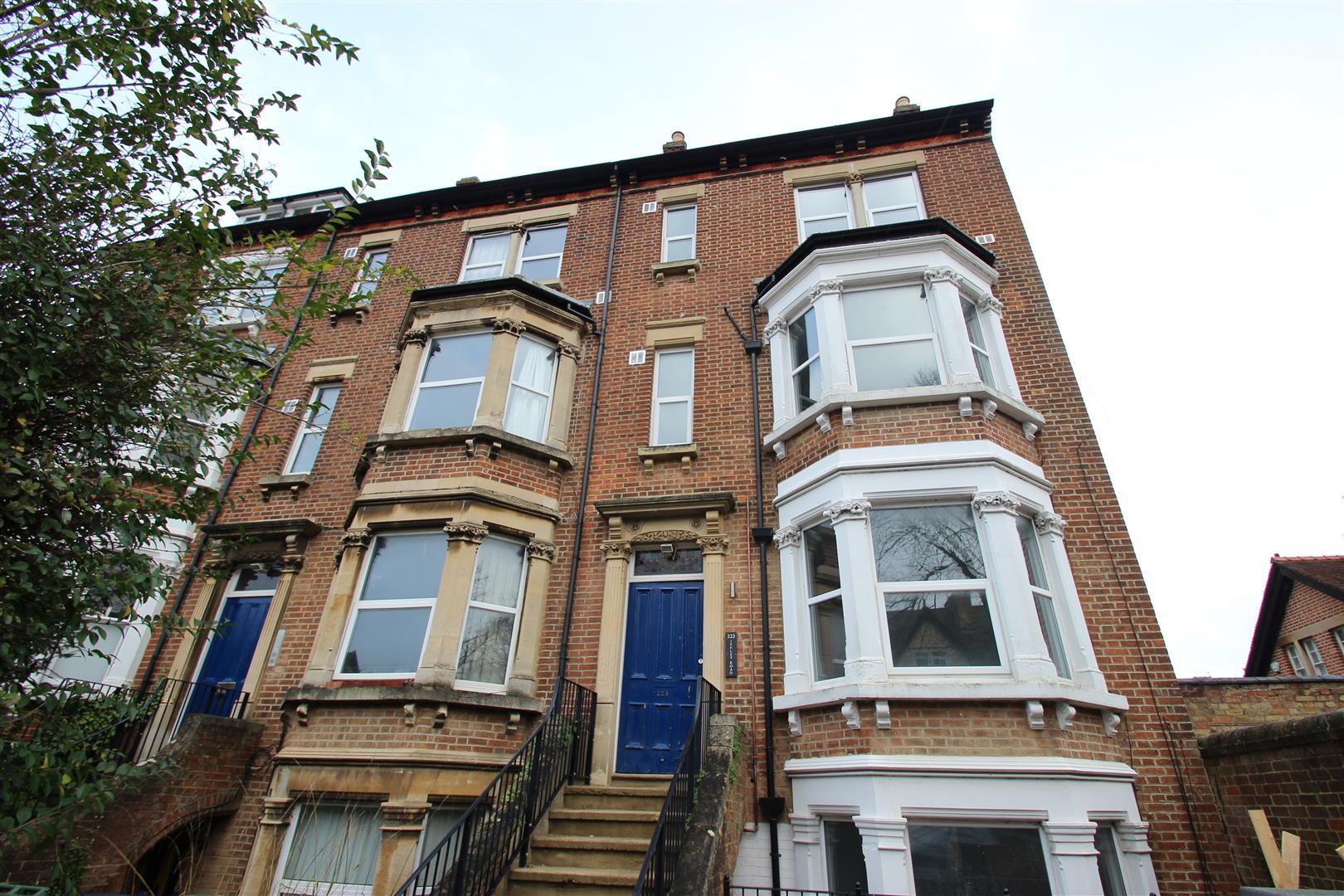 Flat Iffley Road in Oxford