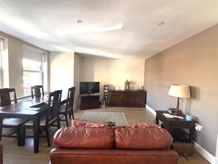 Flat Sidney Road in Greater London