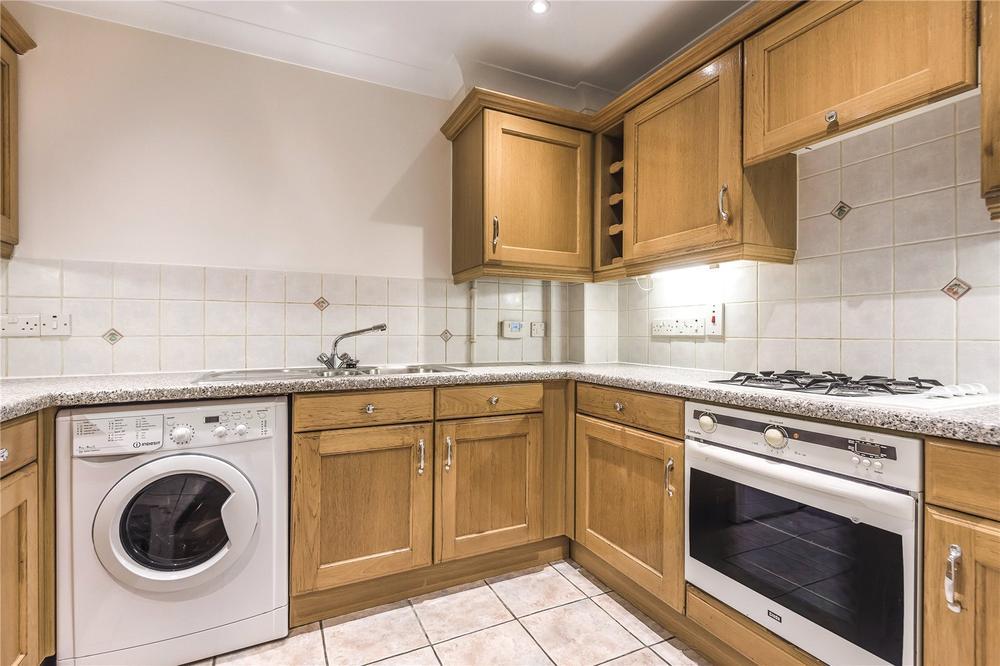 Flat York Terrace West in City of Westminster