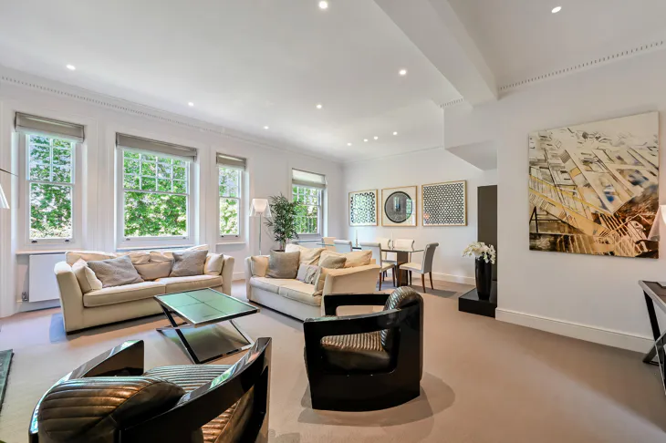 Flat Sloane Gardens in Greater London