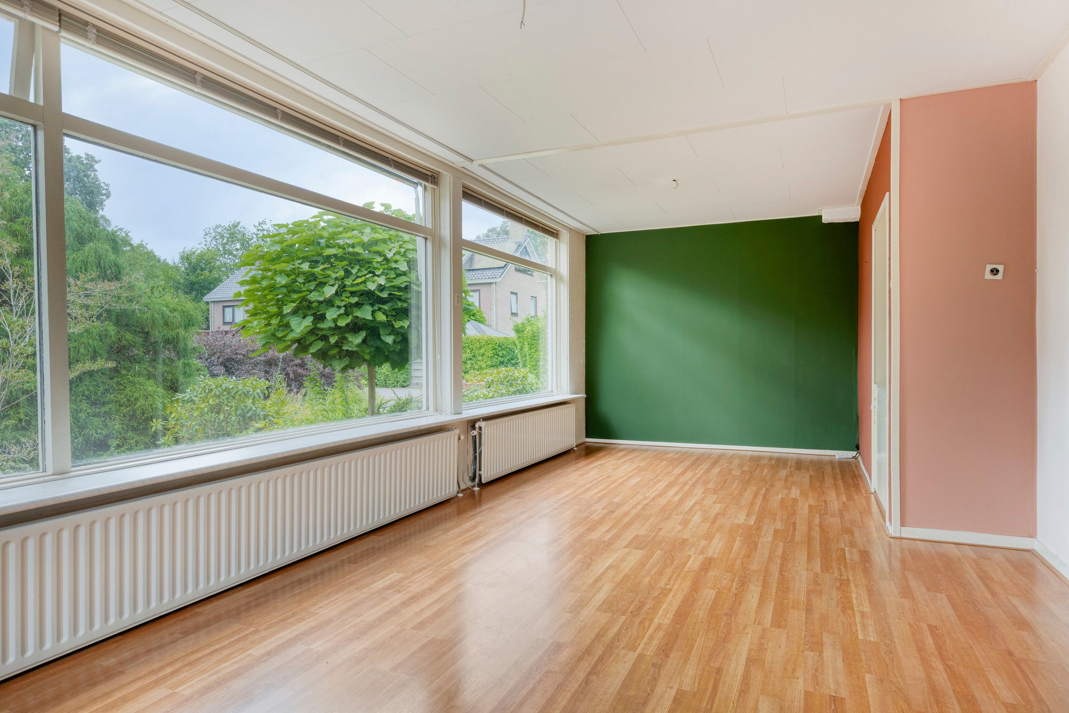 Tussenwoning te koop: C de Houtmanstraat 6, Zuidhorn