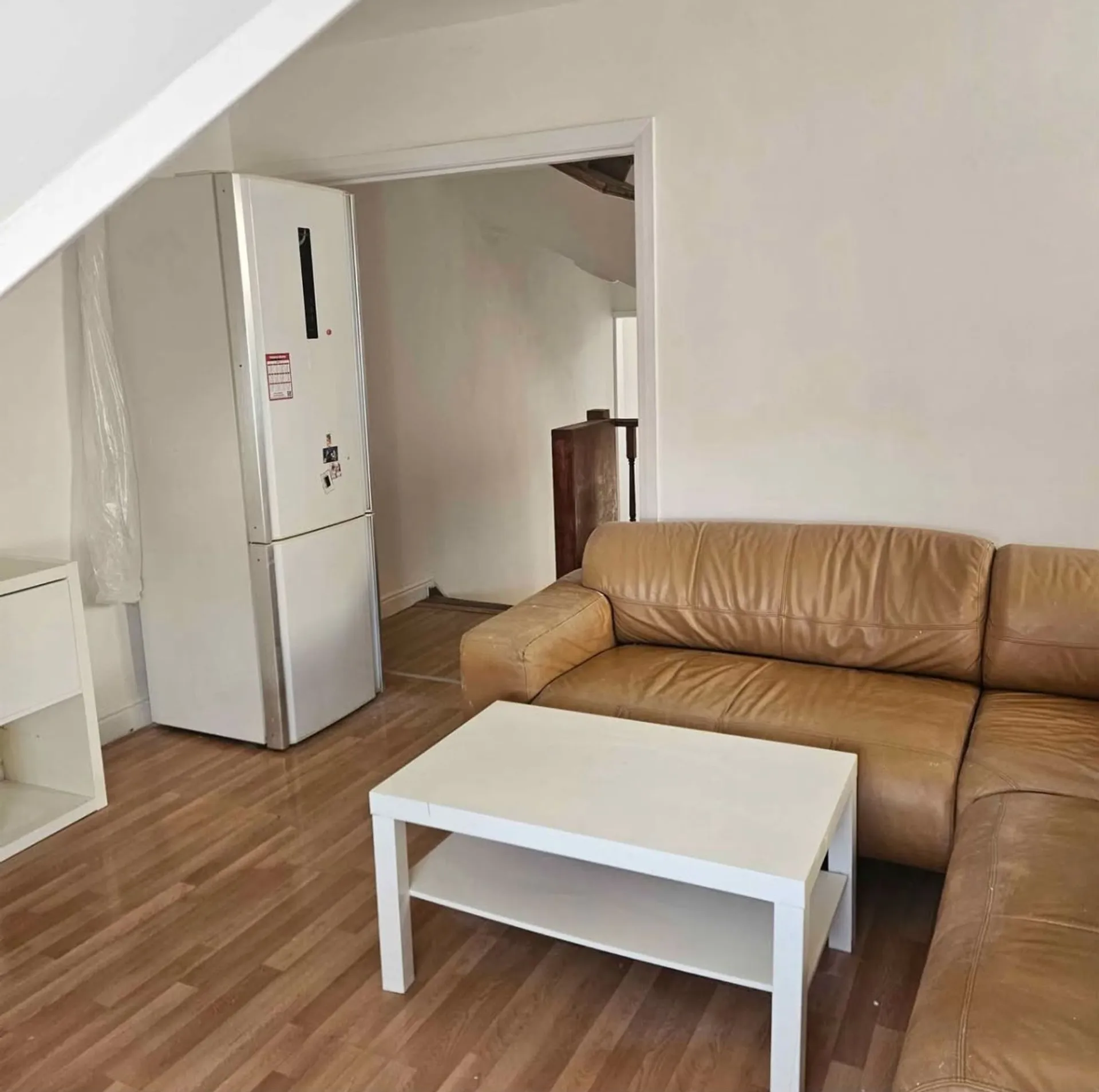 Flat Temple Road in Greater London