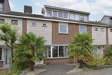 Tussenwoning te koop: Meeuwenlaan 40, Nieuwkoop