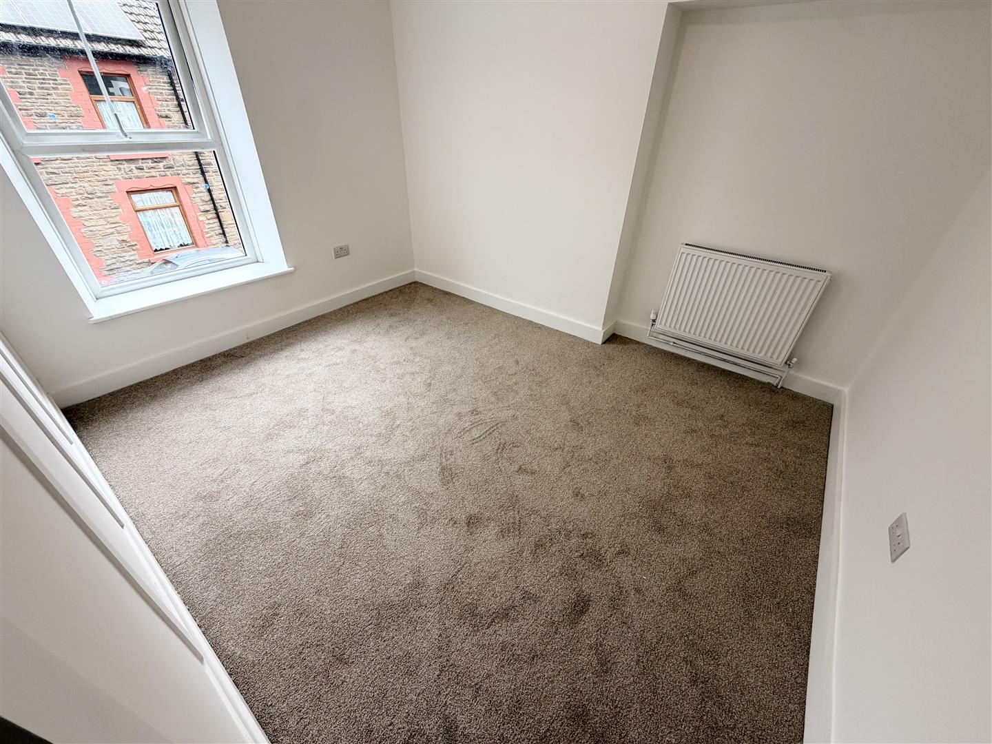 House Eileen Place in Blaenrhondda