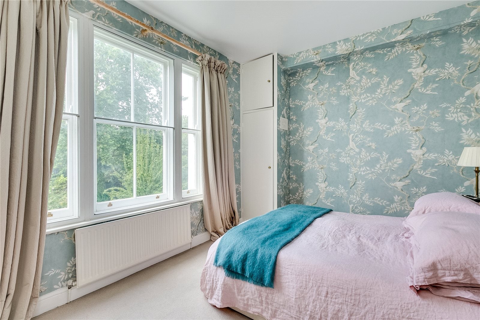 Flat Elsham Road in Greater London