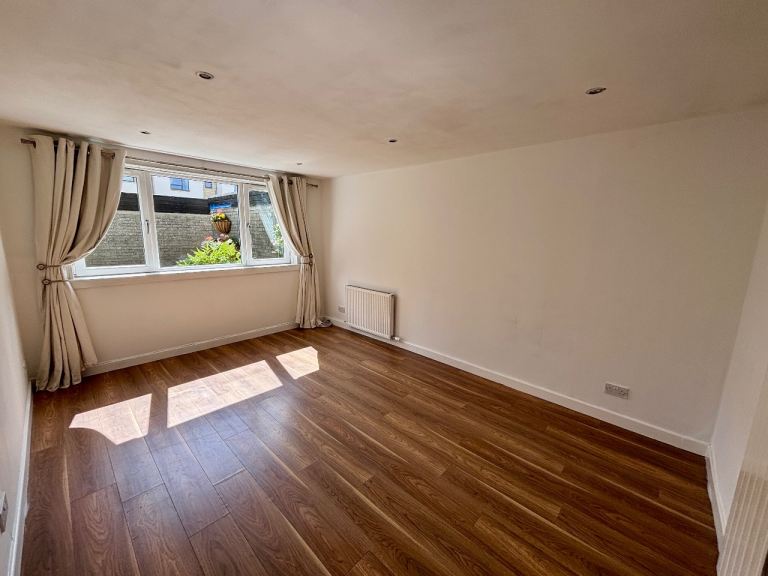 Flat Cramond Green in City of Edinburgh