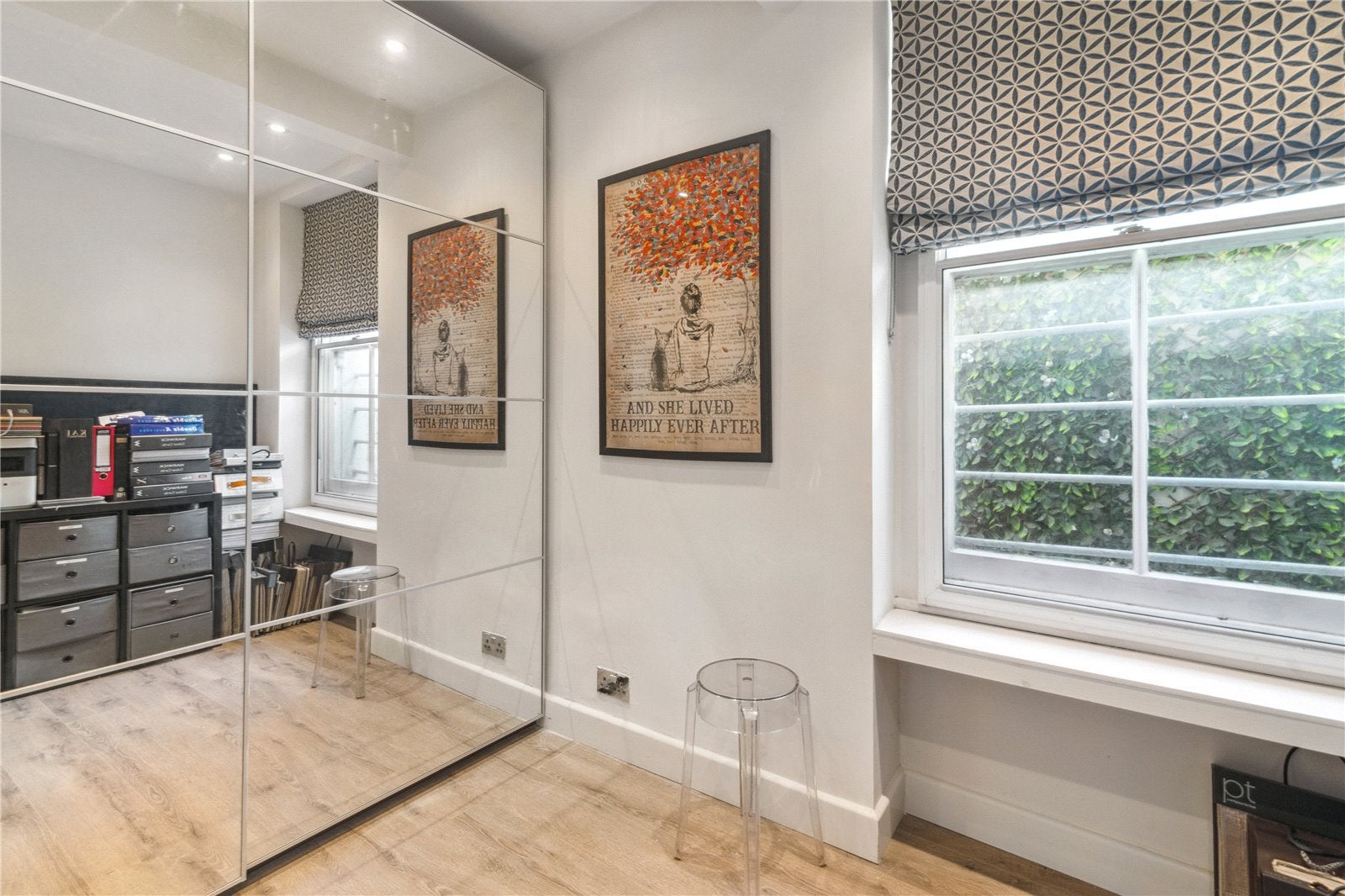 Flat Finborough Road in Greater London