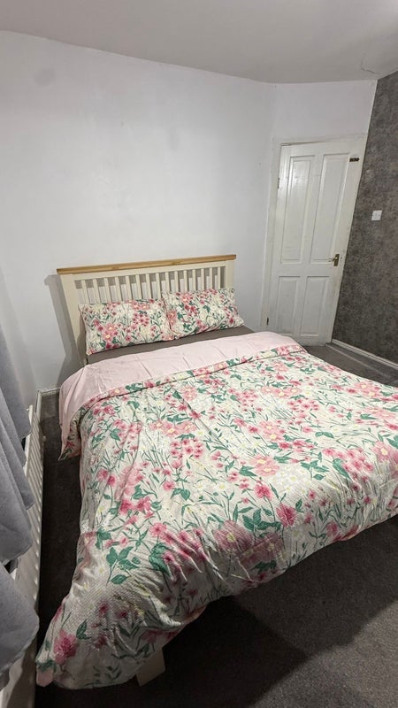 Room Back Westbourne Avenue in Farnworth