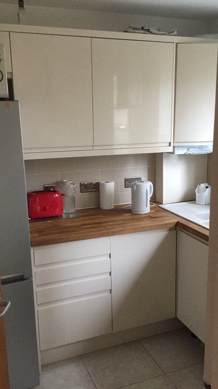 Room Clarence Avenue in Greater London