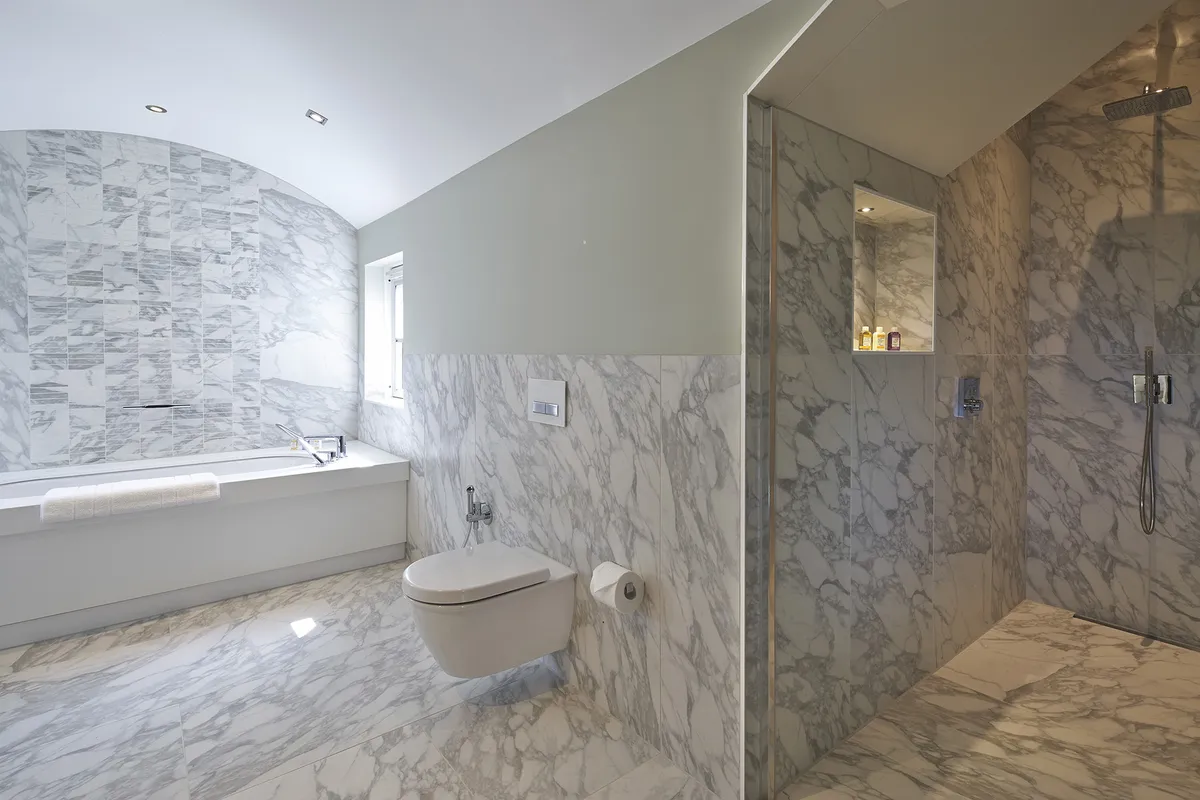 Flat Brompton Road in Greater London