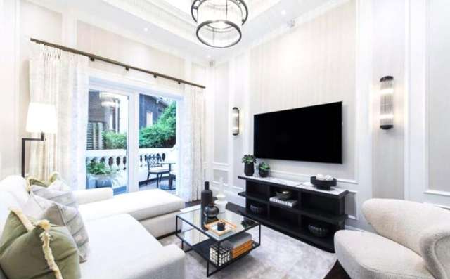 Flat Prince of Wales Terrace in Greater London