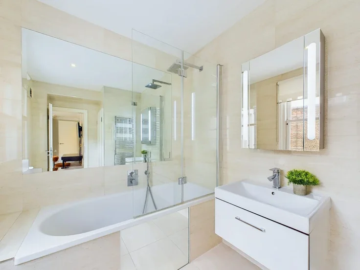Flat South Molton Street in City of Westminster