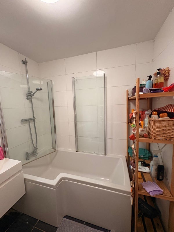 Room Plevna Crescent in Greater London