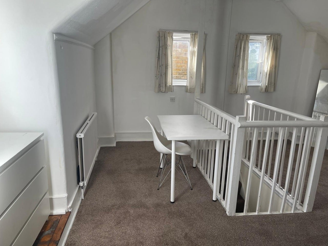 Room Brougham Road in Greater London