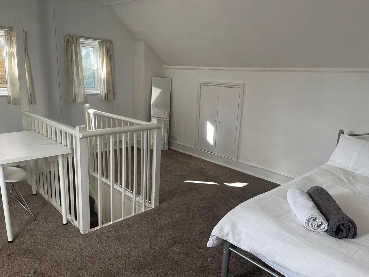 Room Brougham Road in Greater London