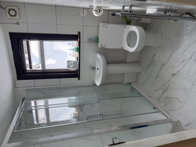 Room Sibley Grove in Greater London