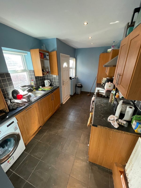 Room Falmouth Road in Newcastle upon Tyne