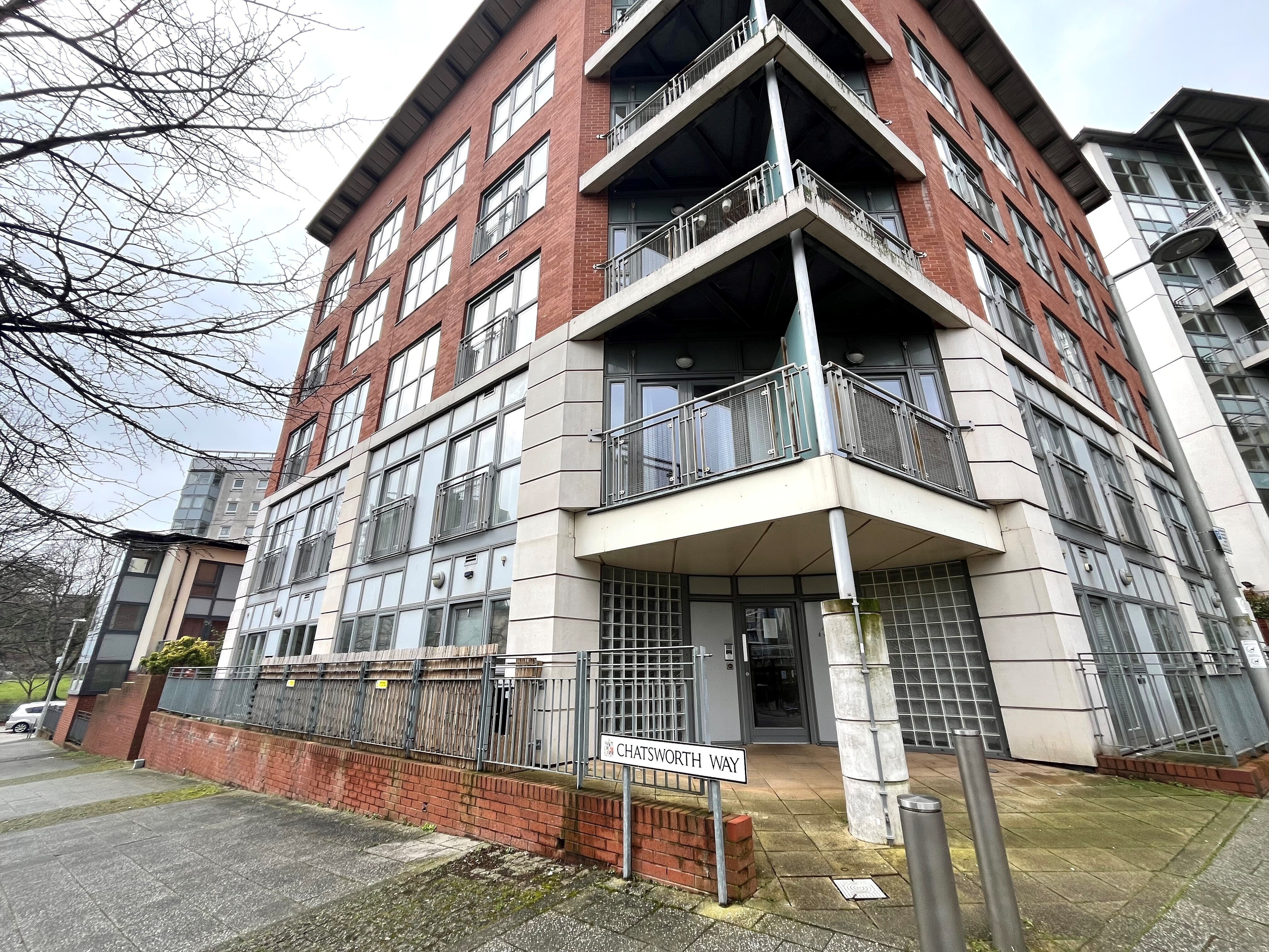 Flat Chatsworth Way in Birmingham