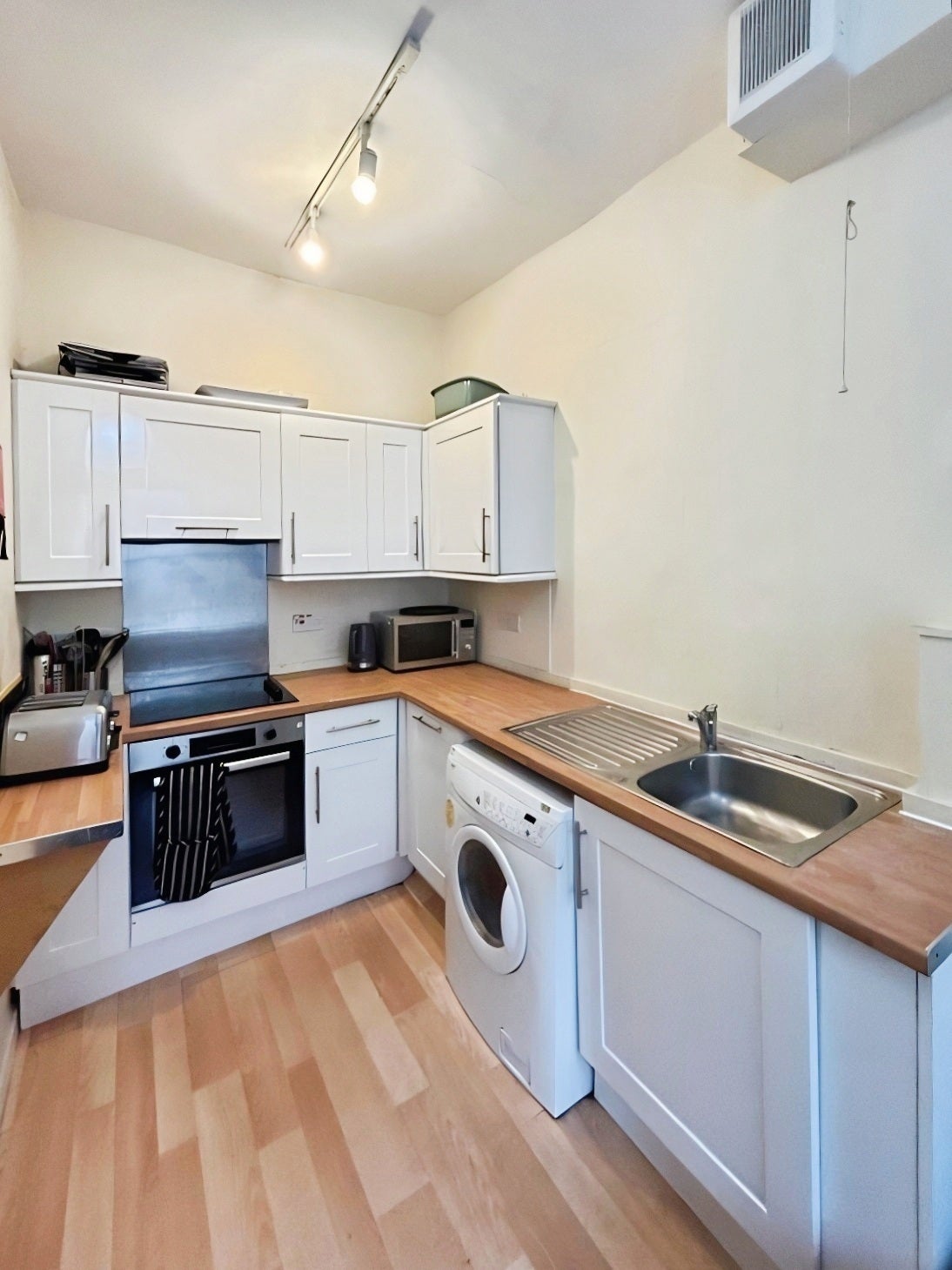 Flat Fowler Terrace in City of Edinburgh