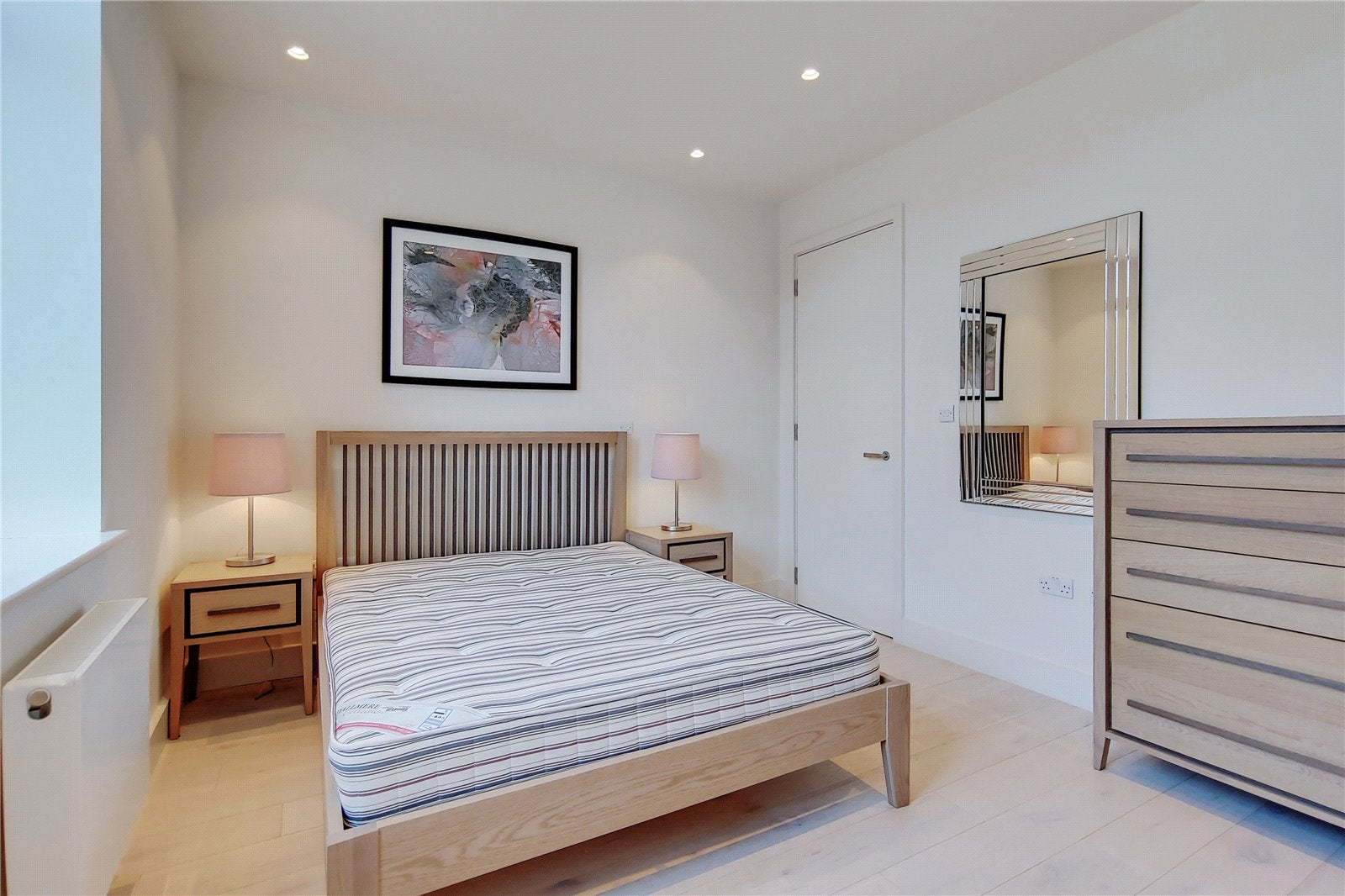 Flat Kingsland Road in Greater London