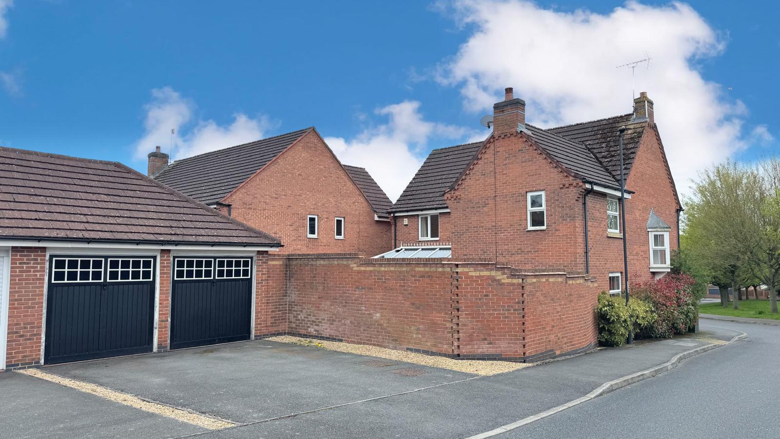 Flat Middlefield Close in Derby