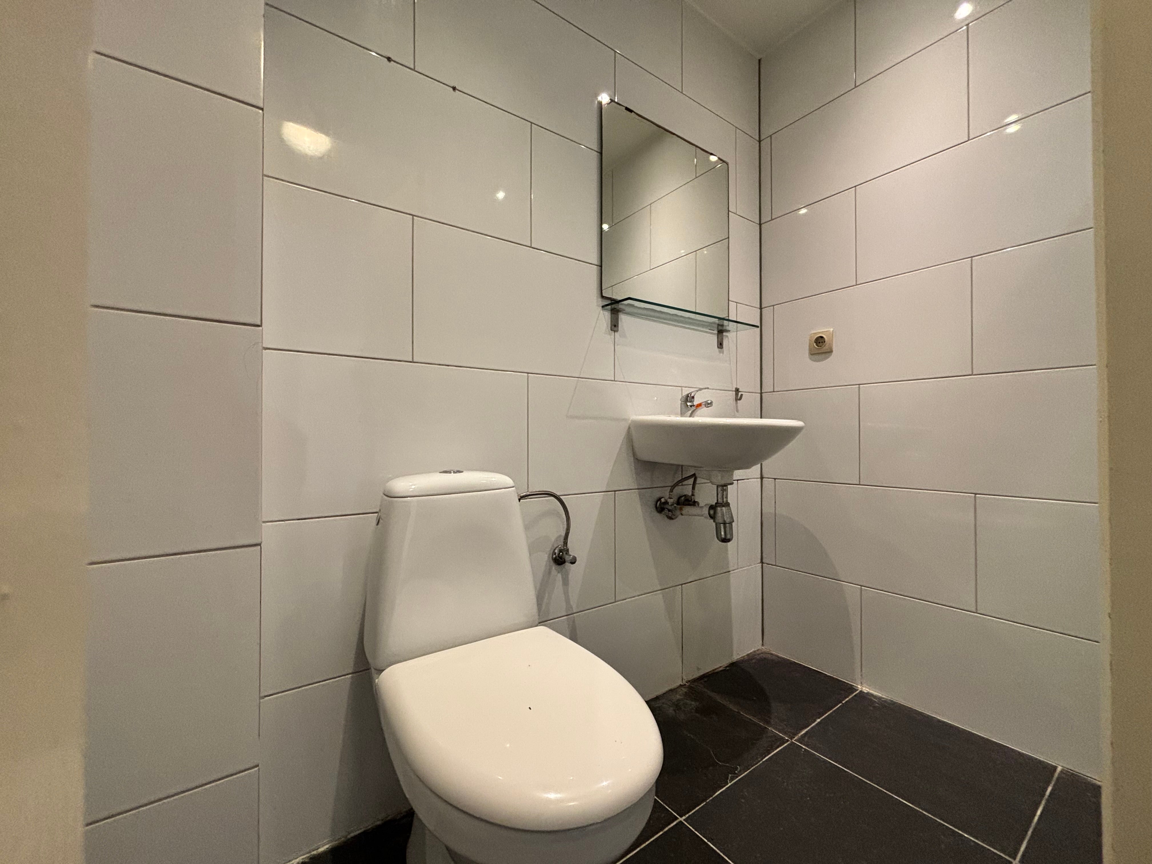 Studio te huur: Van der Duynstraat 189, 'S-Gravenhage