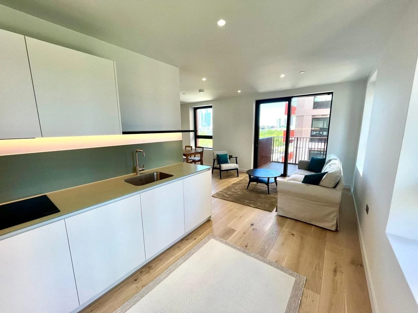 Flat East Parkside in Greater London