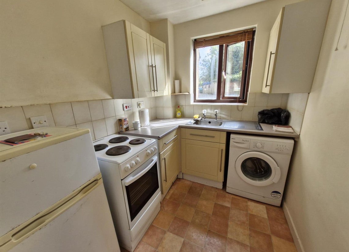 Flat St James Lane in Coventry