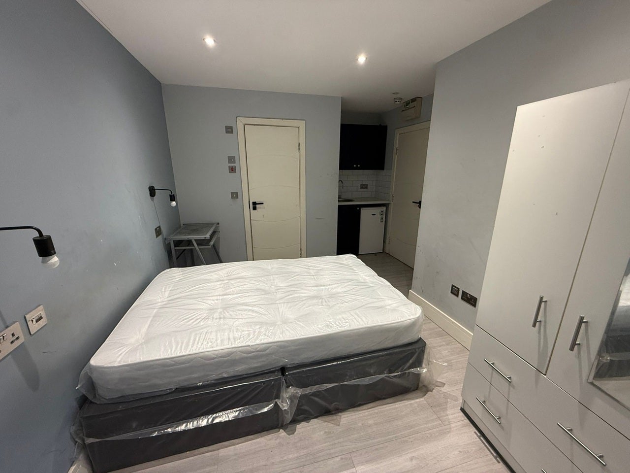 Room Palgrave Avenue in Greater London