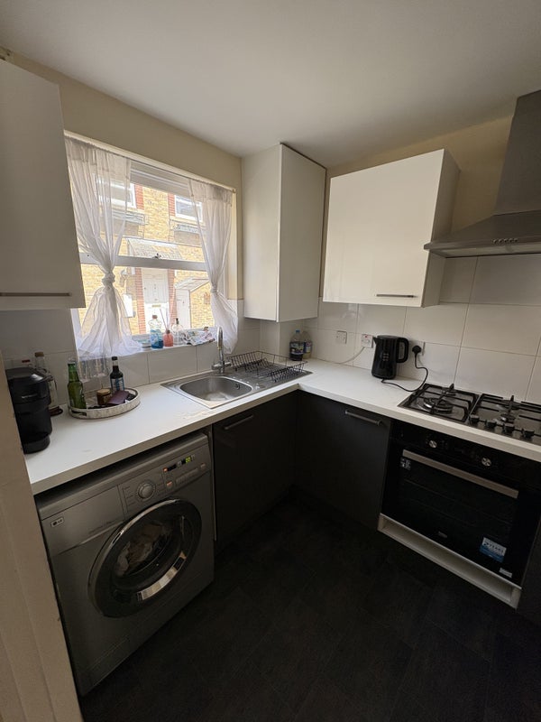 Room Carmichael Mews in Greater London