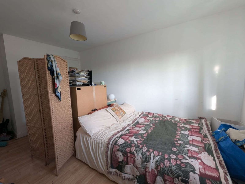 Room Nell Lane in Manchester