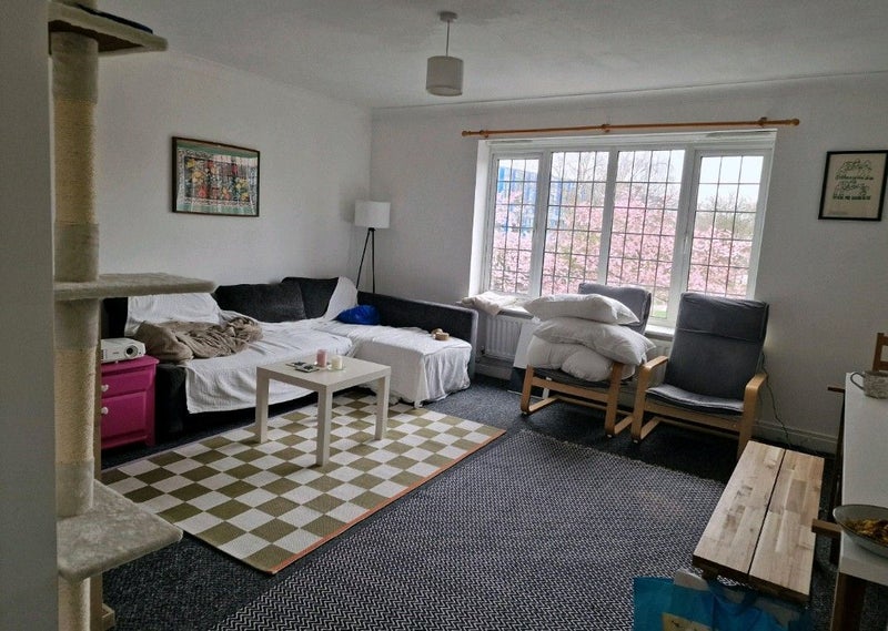 Room Nell Lane in Manchester