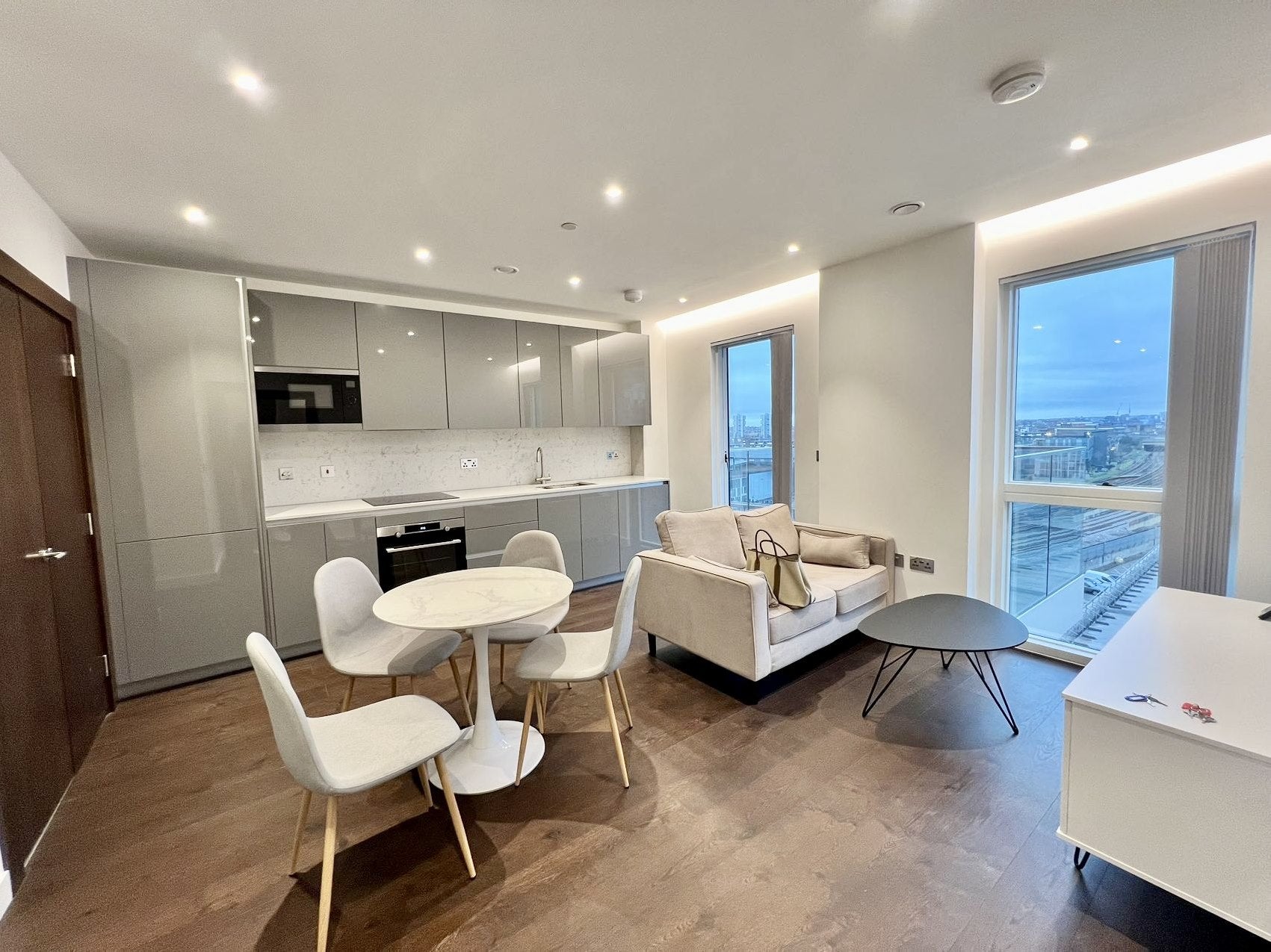 Flat Lanchester Way in Greater London