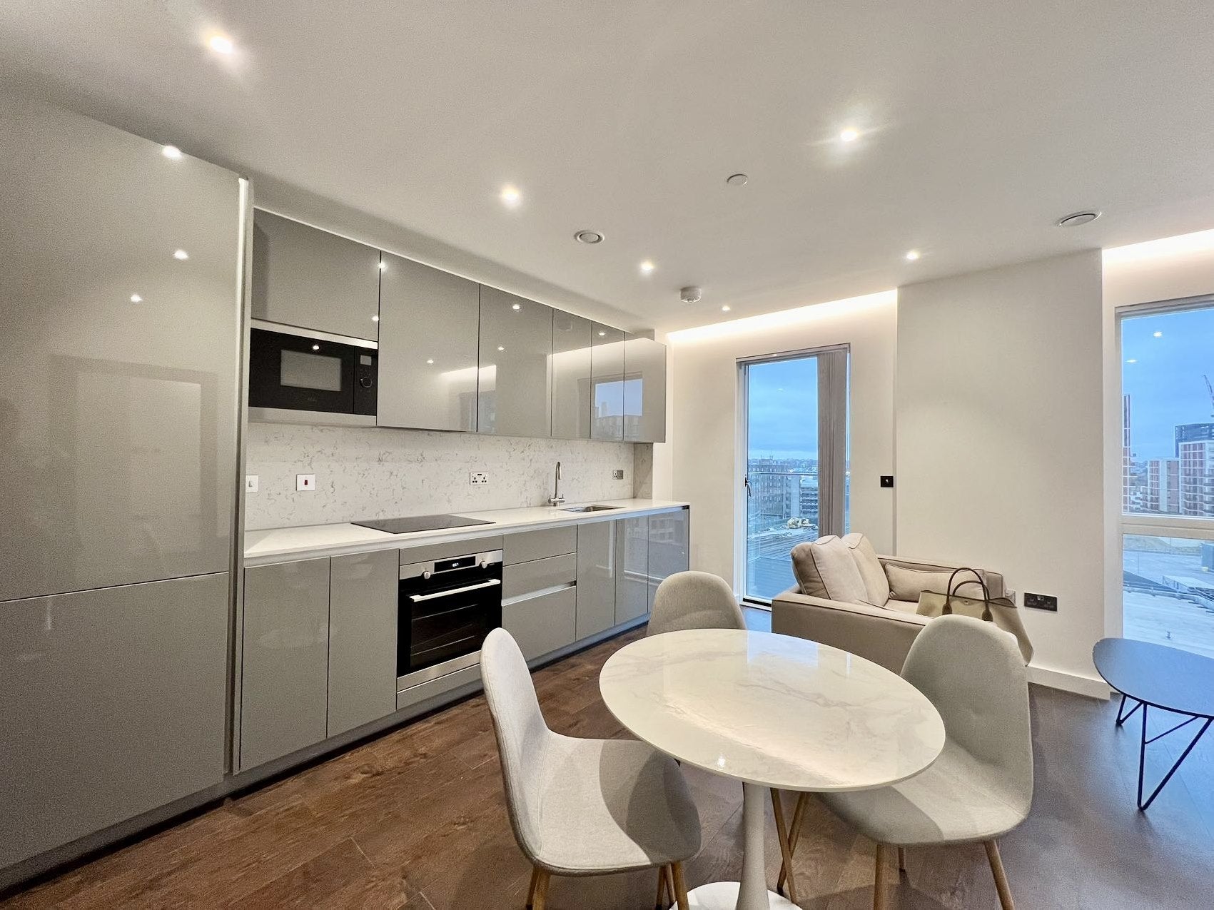 Flat Lanchester Way in Greater London