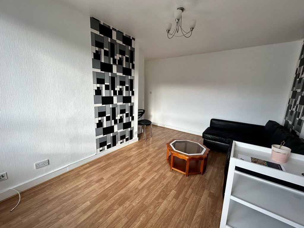 Flat Tobago Street in Glasgow