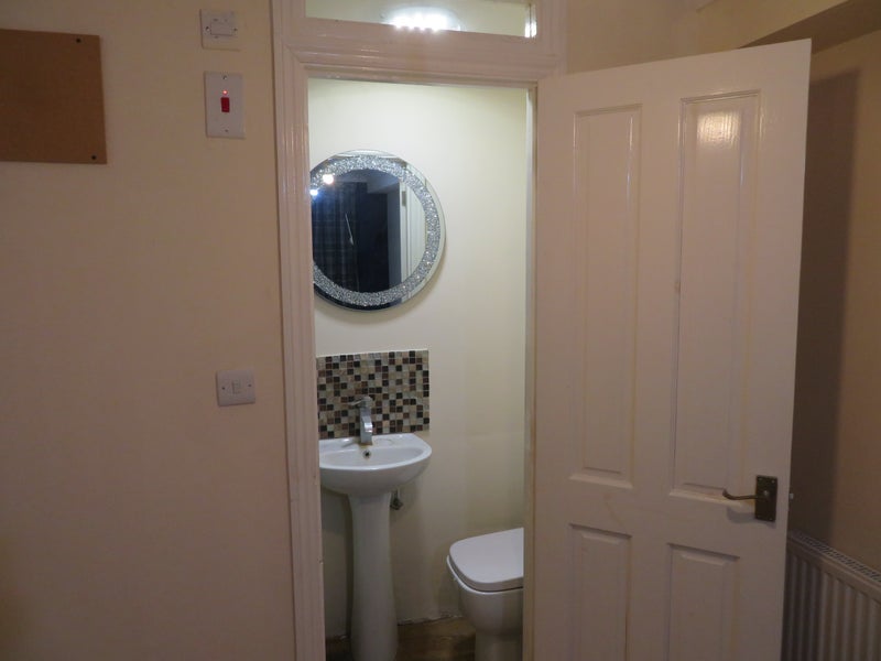 Room Barnsdale Avenue in Greater London