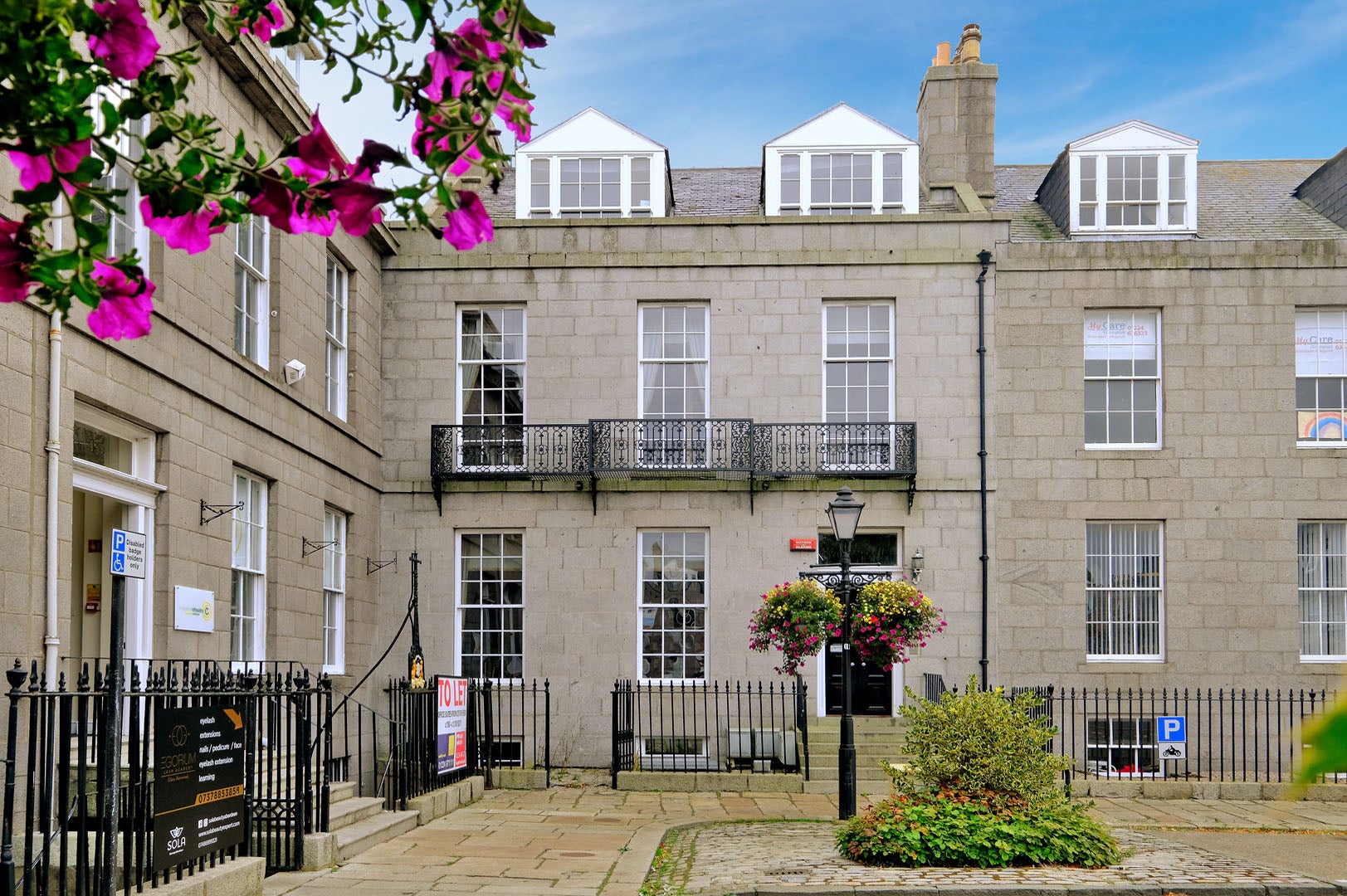Flat Golden Square in Aberdeen City