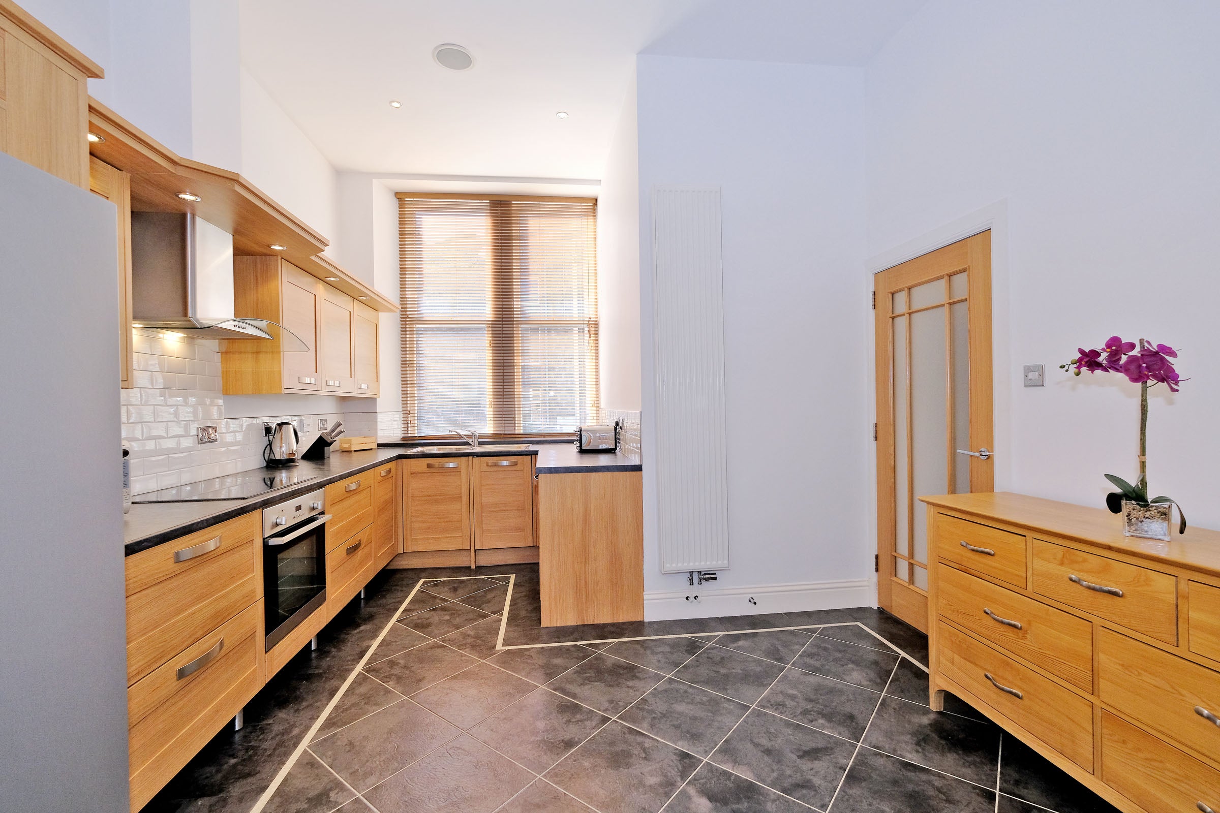 Flat Golden Square in Aberdeen City
