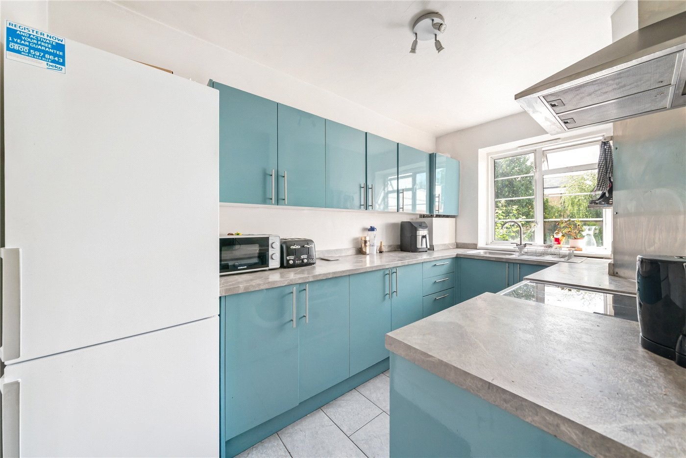 Flat Holmbury Court in Greater London
