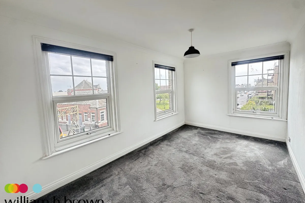 Flat Carnarvon Road in Clacton-on-Sea